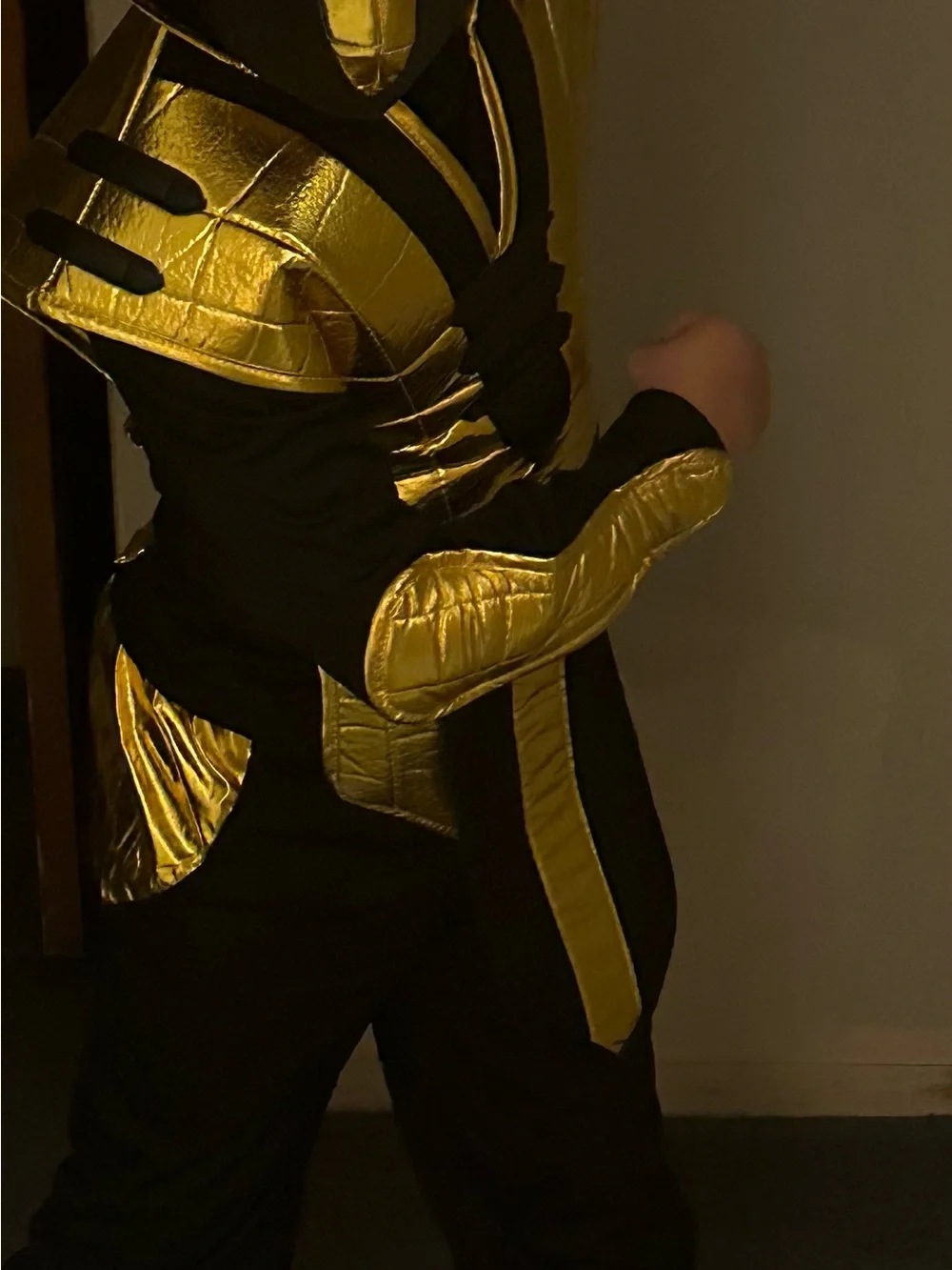 Kids Gold ninja costume 8-10